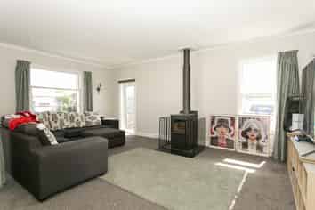 11 Walshs Road, Allenton