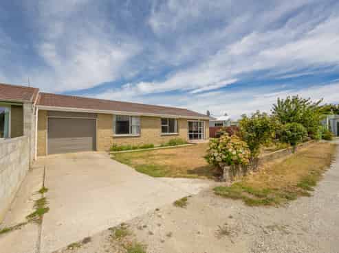 8B Brandon Street, Alexandra