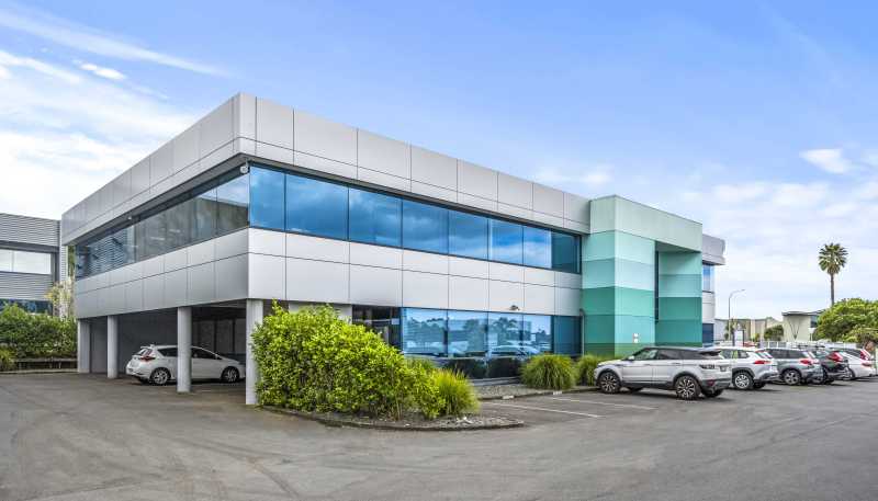 10 and 11/2B William Pickering Drive, Albany