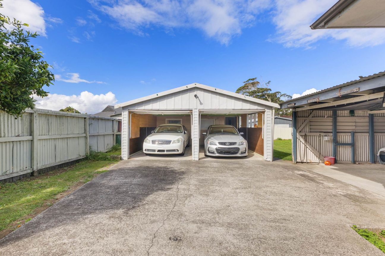 Blank Canvas with Services  -  600m² Prime Site! – pohled 5