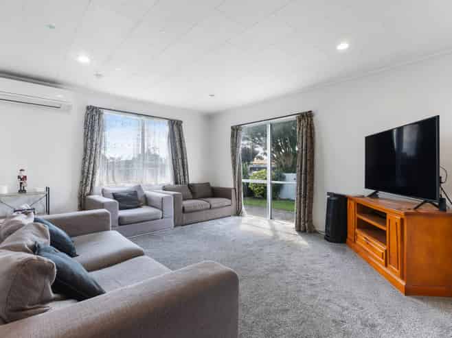 444 Roscommon Road, Manurewa