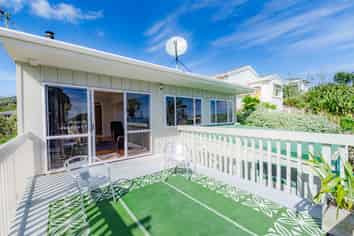 28 Aperahama Street, Paekakariki