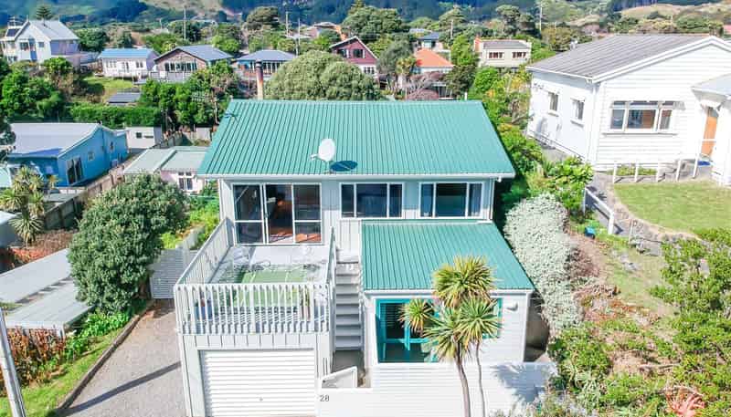 28 Aperahama Street, Paekakariki