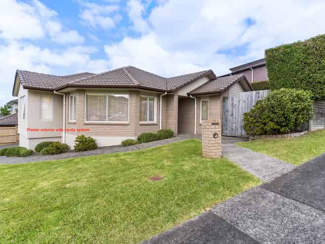 2 Leburn Crescent, Flat Bush