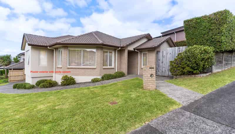 2 Leburn Crescent, Flat Bush