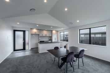 99 Hoffman Court, Waikiwi