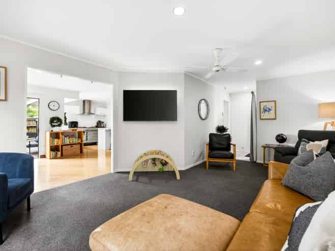 15 Harvest Drive, Henderson