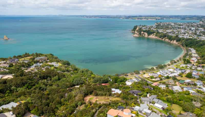 79 Roberts Road, Matakatia