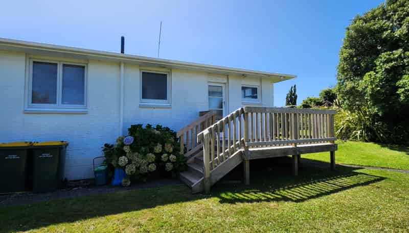 2/39 Waimea Street, Westown