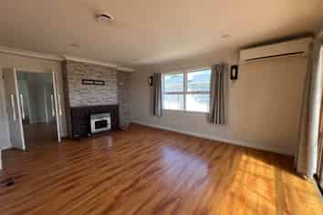 1 Christina Avenue, Te Atatu South