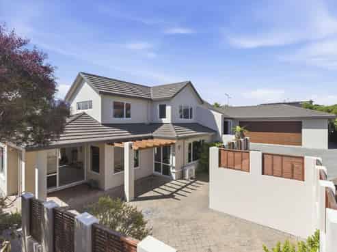 10 Metzenthin Close, Raumati South