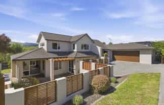 10 Metzenthin Close, Raumati South