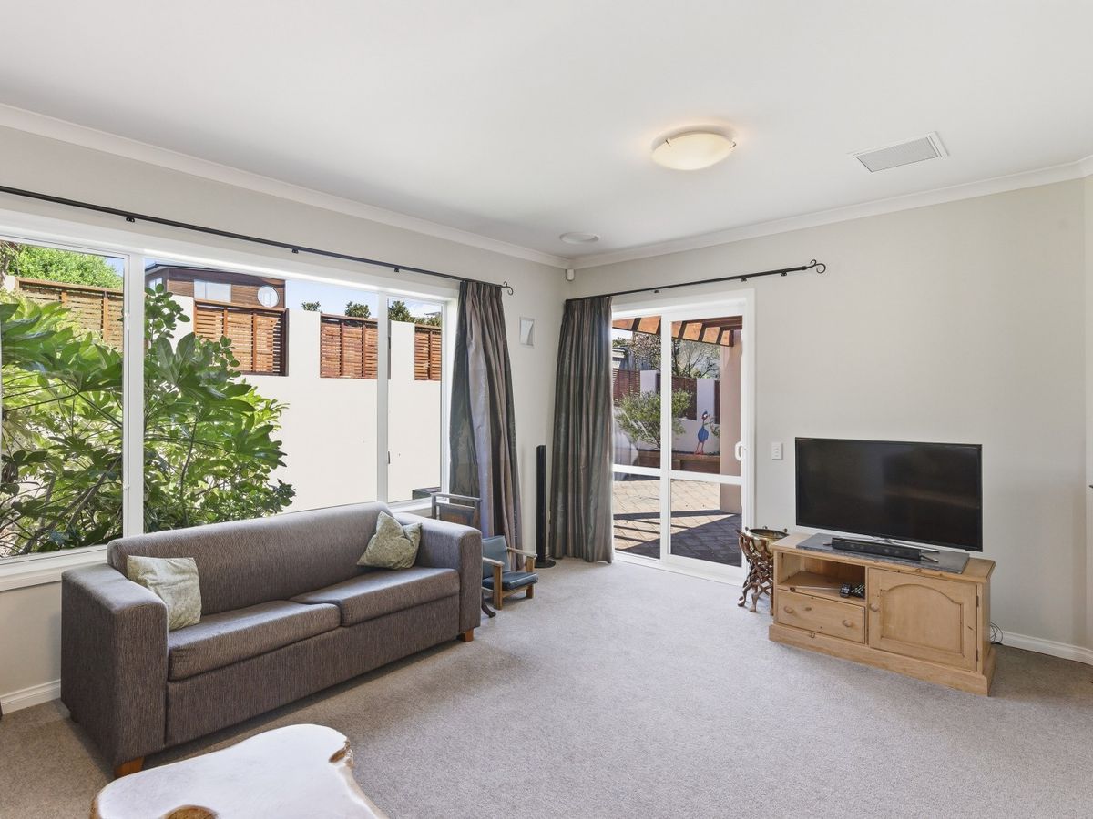 10 Metzenthin Close, Raumati South, Kapiti Coast, Wellington - Photo 3