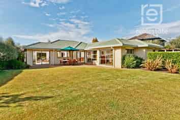 38 Landing Drive, Albany