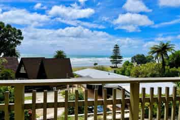 65F West End Road , Ohope