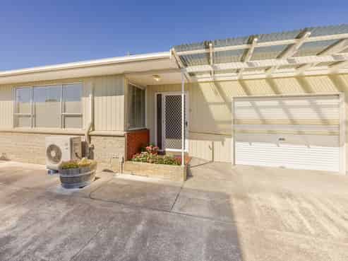 2/17 Bowling Road, Greenmeadows