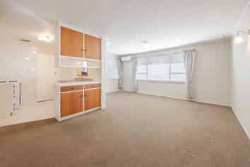 2/17 Bowling Road, Greenmeadows