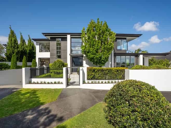 18 Lammermoor Drive, St Heliers