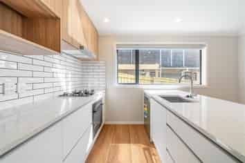  44D Phillip Street, Johnsonville