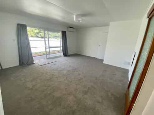 2/505 Park Road North, Parkvale