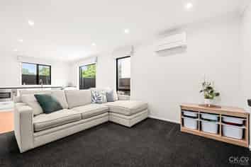 8 Aston Crescent, Wallaceville