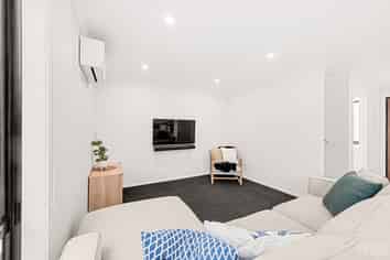 8 Aston Crescent, Wallaceville