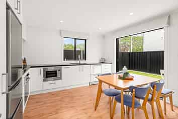 8 Aston Crescent, Wallaceville