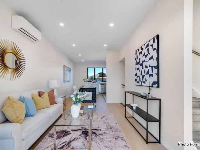 2/32 Tiraumea Drive, Pakuranga