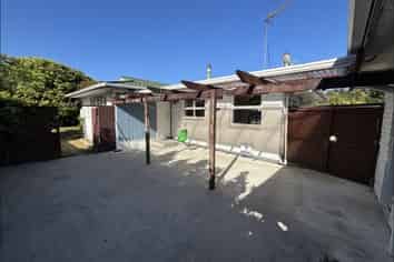 54A Houchens Road, Glenview