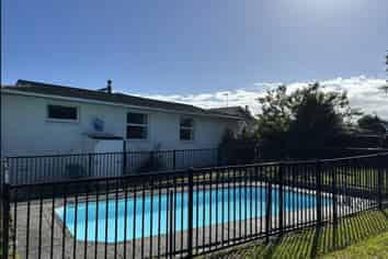 54A Houchens Road, Glenview