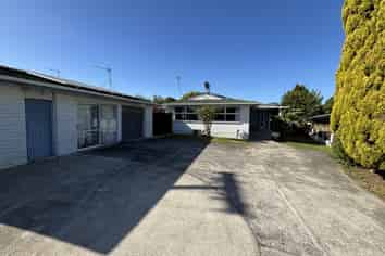 54A Houchens Road, Glenview