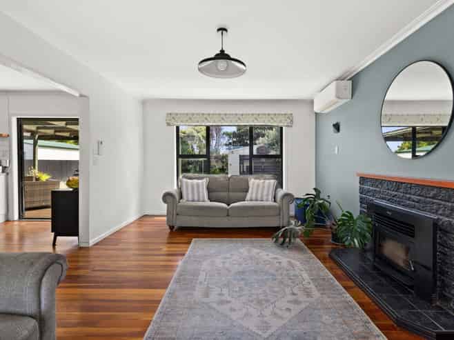 38 Downing Avenue, Pirimai