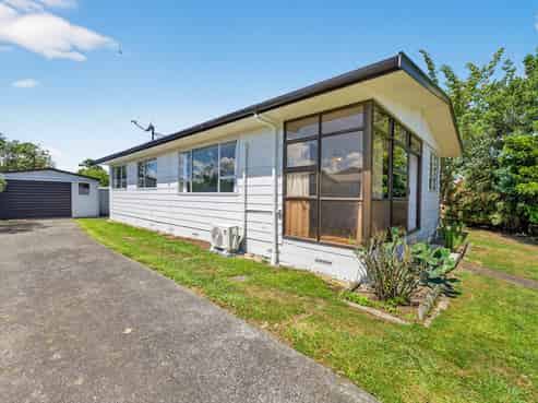 5 Beaumont Place, Westbrook