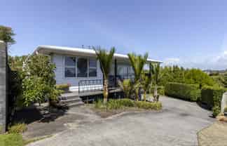 11A Longview Drive, Merrilands