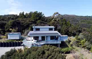 20 Harpoon Hill, Great Barrier Island (Aotea Island)