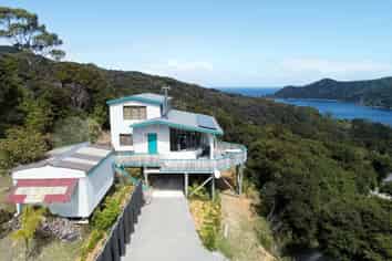20 Harpoon Hill, Great Barrier Island (Aotea Island)