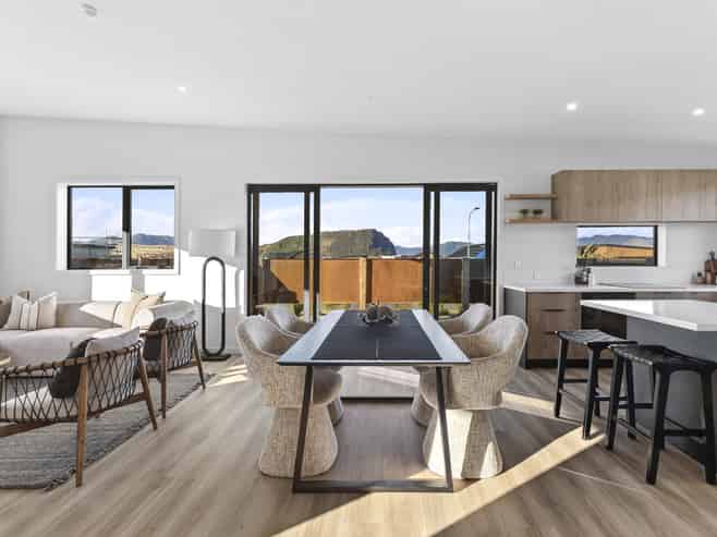 8 Buttercup Street, Wanaka