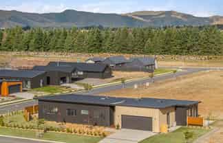 8 Buttercup Street, Wanaka