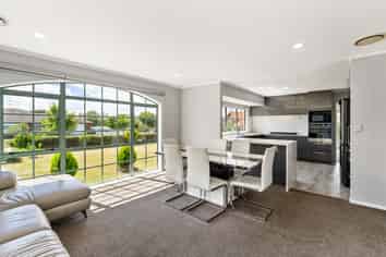 2 Aristoy Close, Conifer Grove