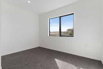 6C Sunlands Drive, Manurewa