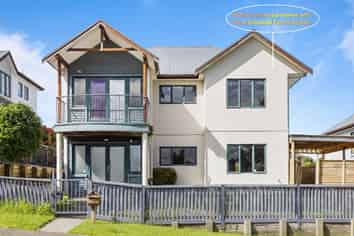 131 Fernhill Way, Albany