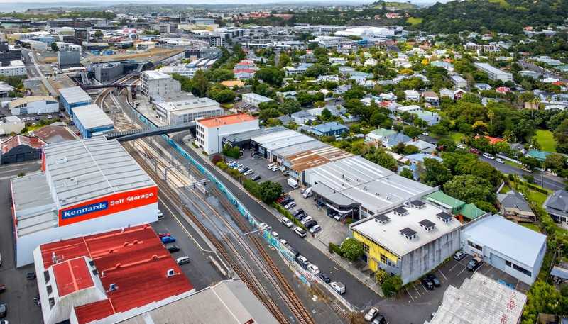 8-10 Haultain Street, Mount Eden
