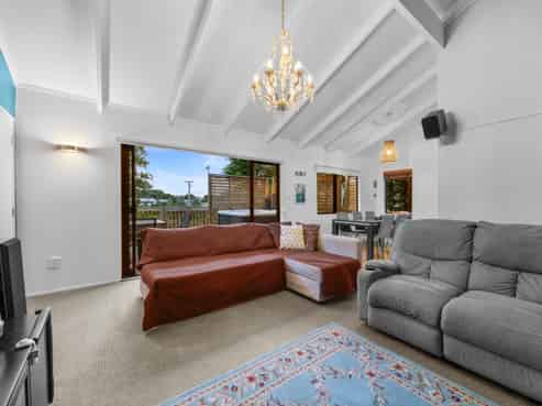 13 Rydal Drive, Mount Wellington