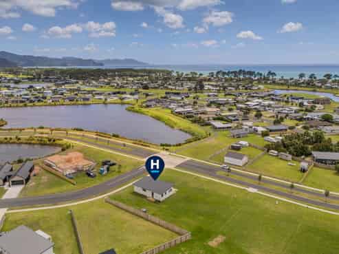 290 Harbour Drive, Matarangi