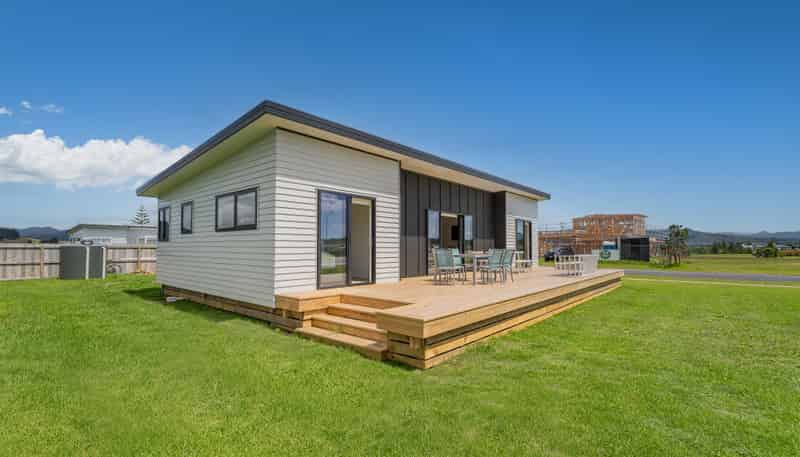 290 Harbour Drive, Matarangi