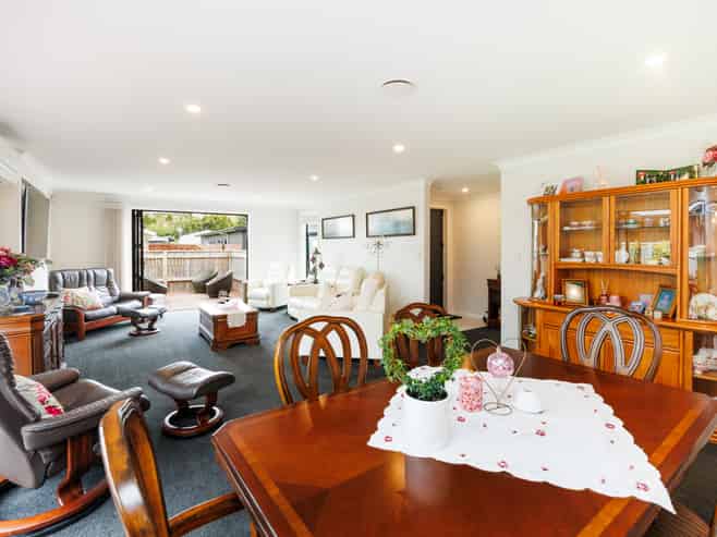 16 Serenity Crescent, Kelvin Grove