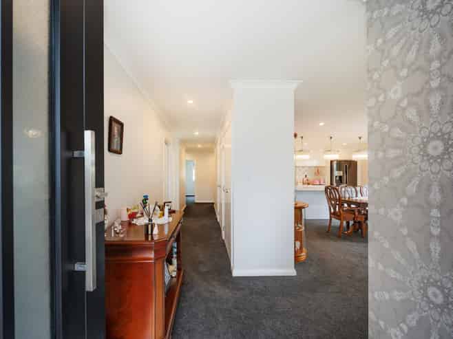 16 Serenity Crescent, Kelvin Grove