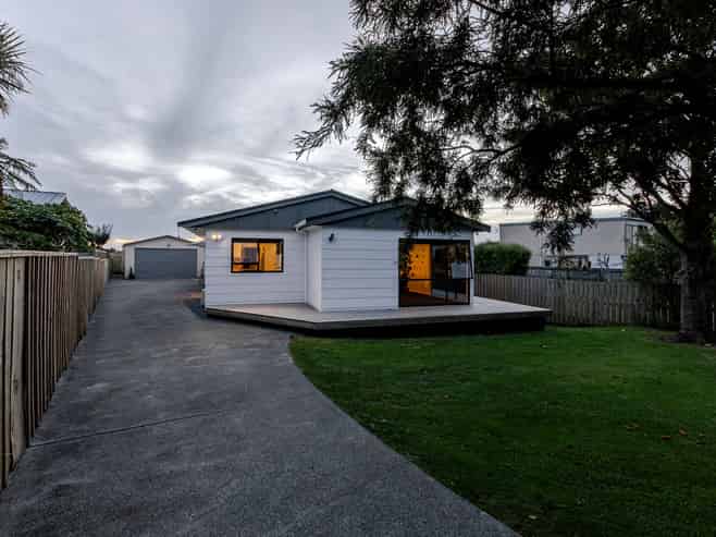 70 Martin Road, Paraparaumu Beach