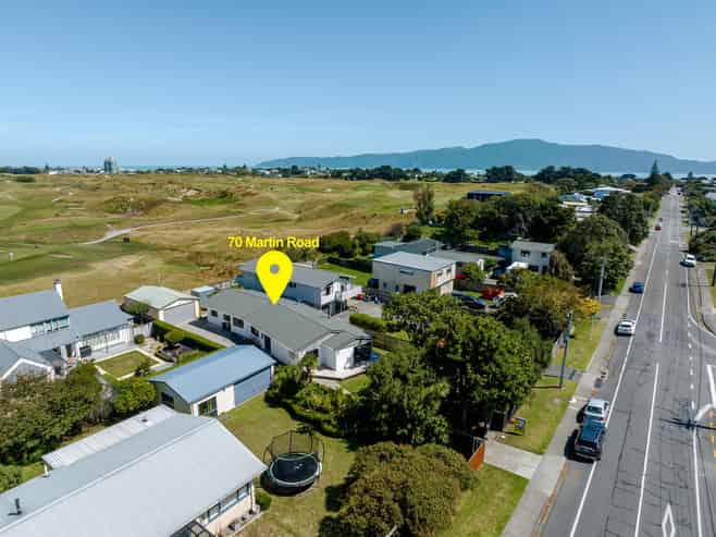 70 Martin Road, Paraparaumu Beach