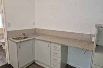 2/2 Weranui Road, Waiwera